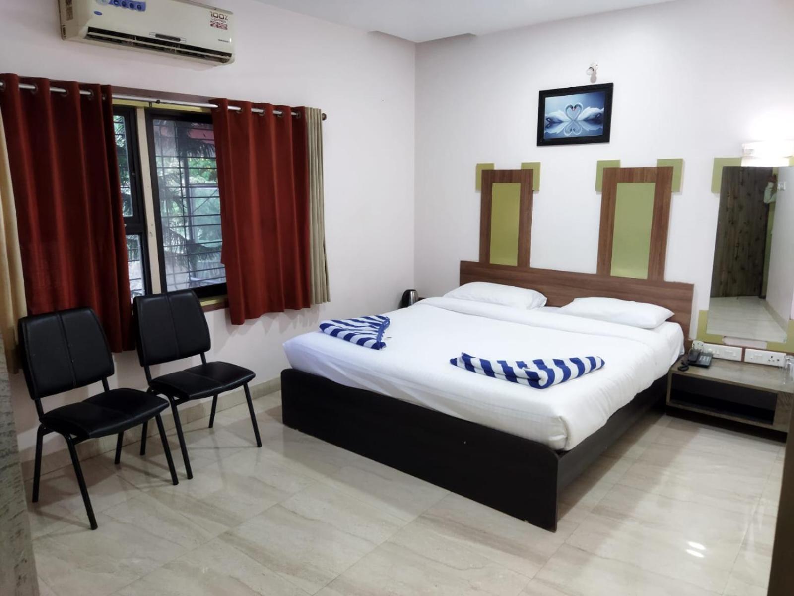 Hotel Laxmi Residency Lonavala Eksteriør billede